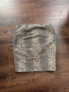 Tahari Brown Snake-Print Reptile Habitat Liner